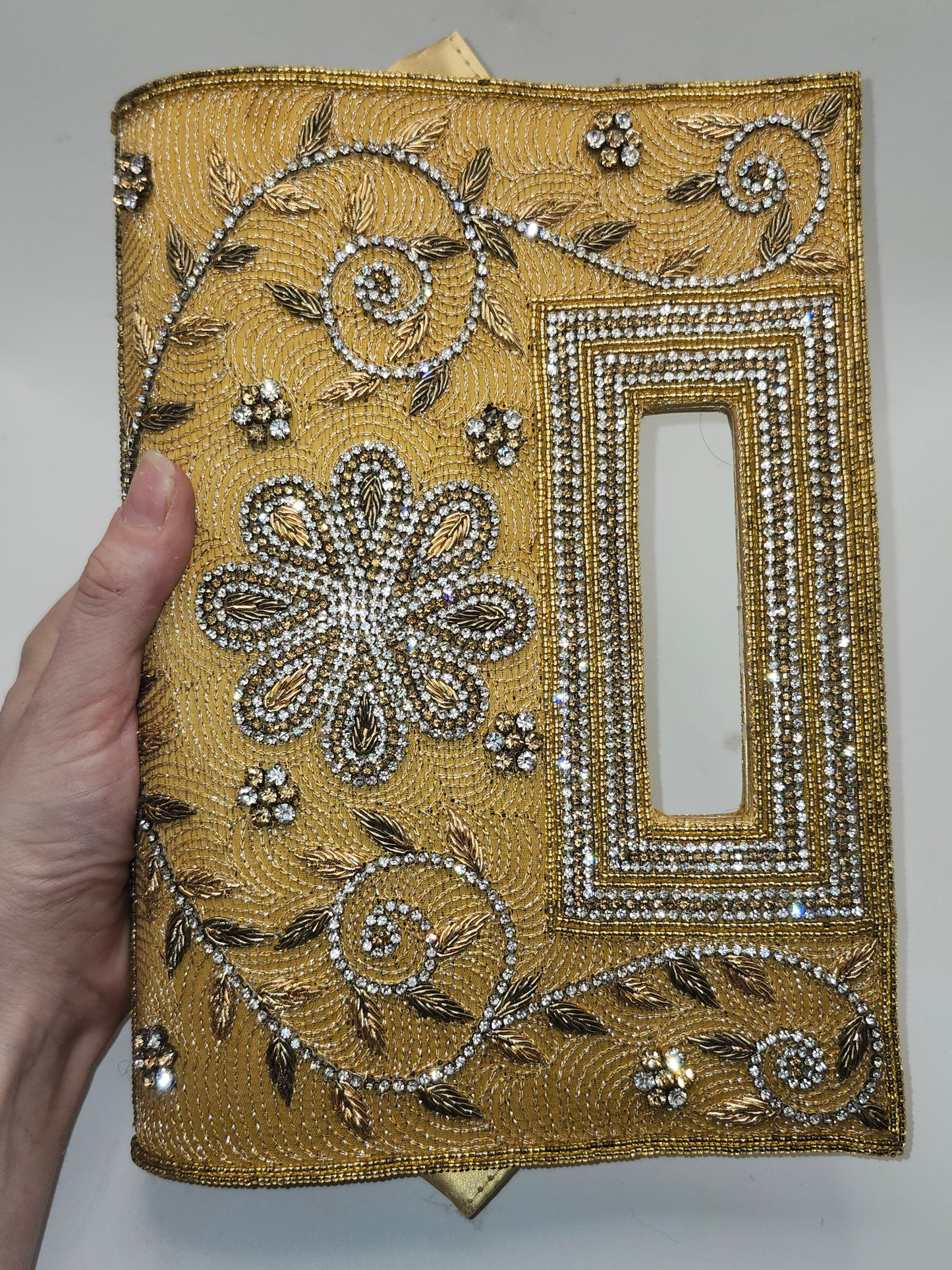 *Vintage* Beaded & Embroidered Handbag / Clutch