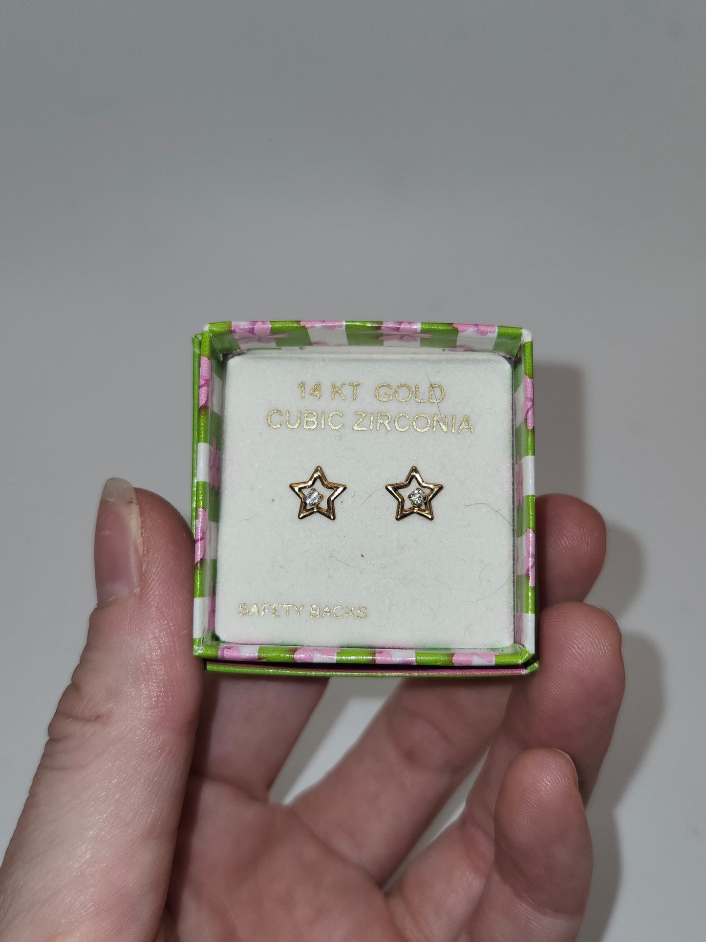 *14K Gold* Star CZ Studded Earrings *NIB*