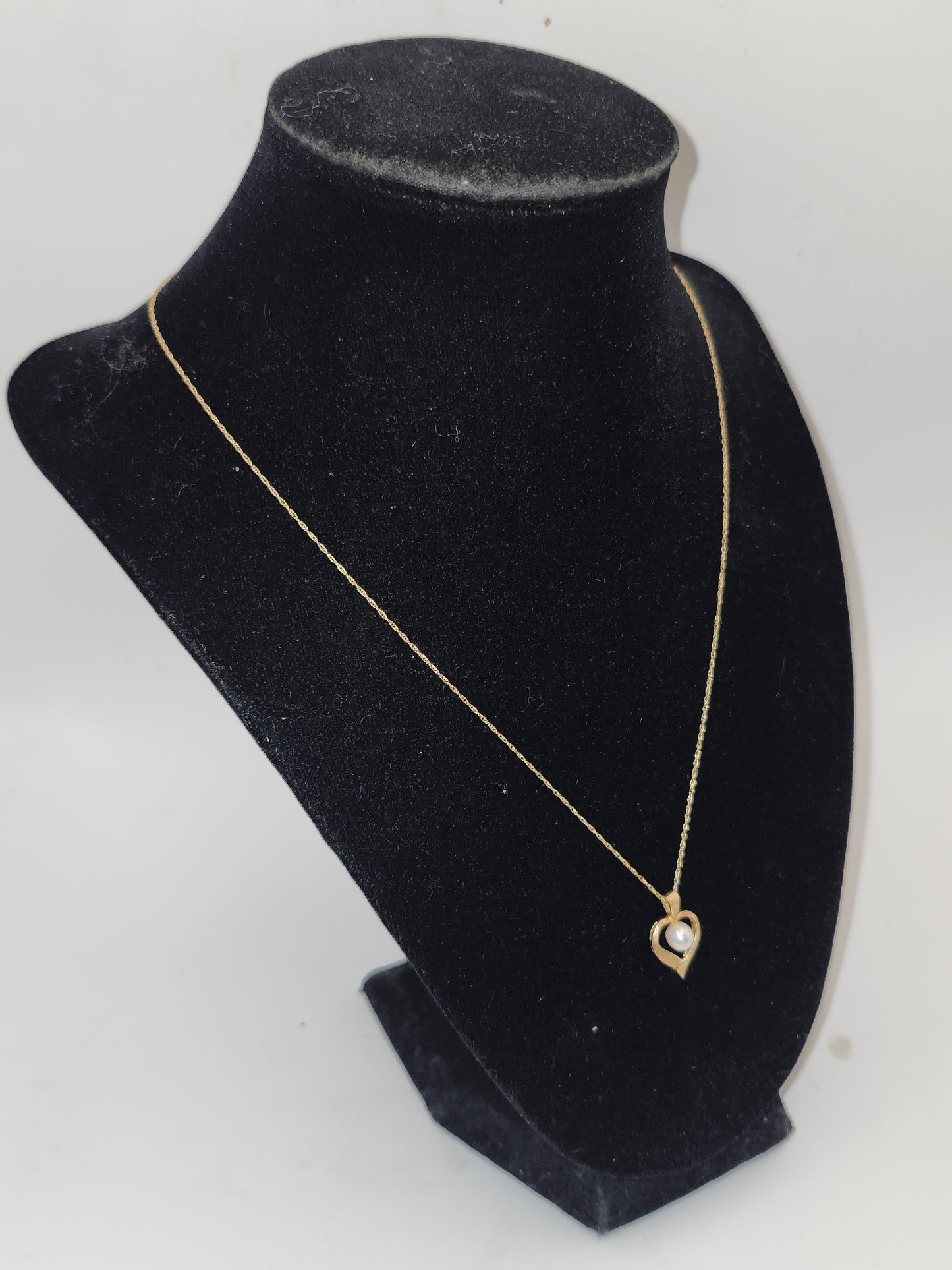 *14K Gold* Chain Necklace & 14K Gold & Pearl Heart Pendant