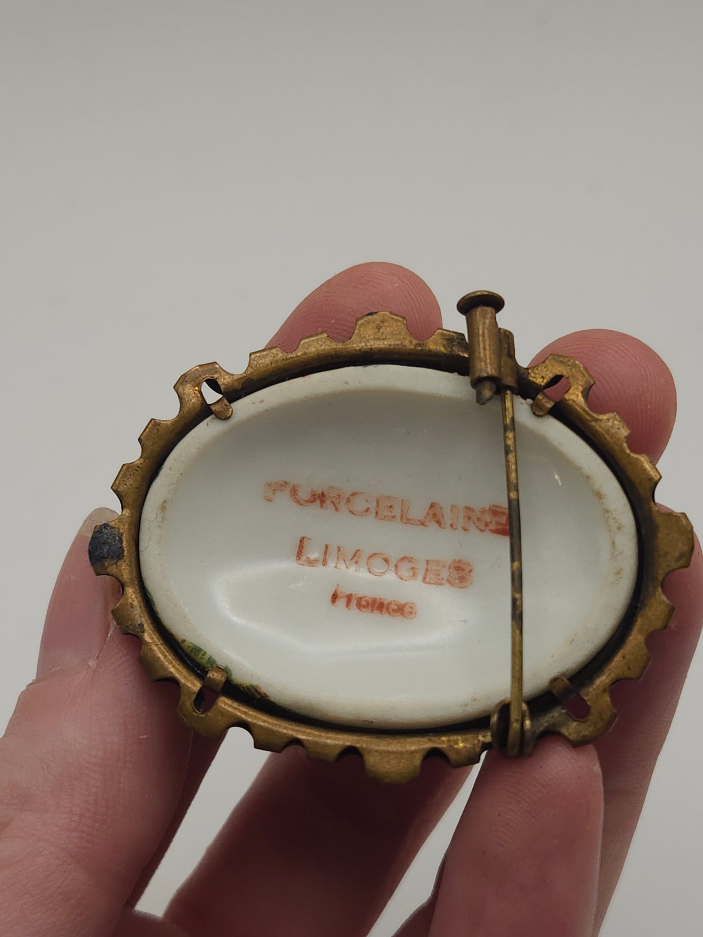 *Limoges* Porcelain Brooch Vintage