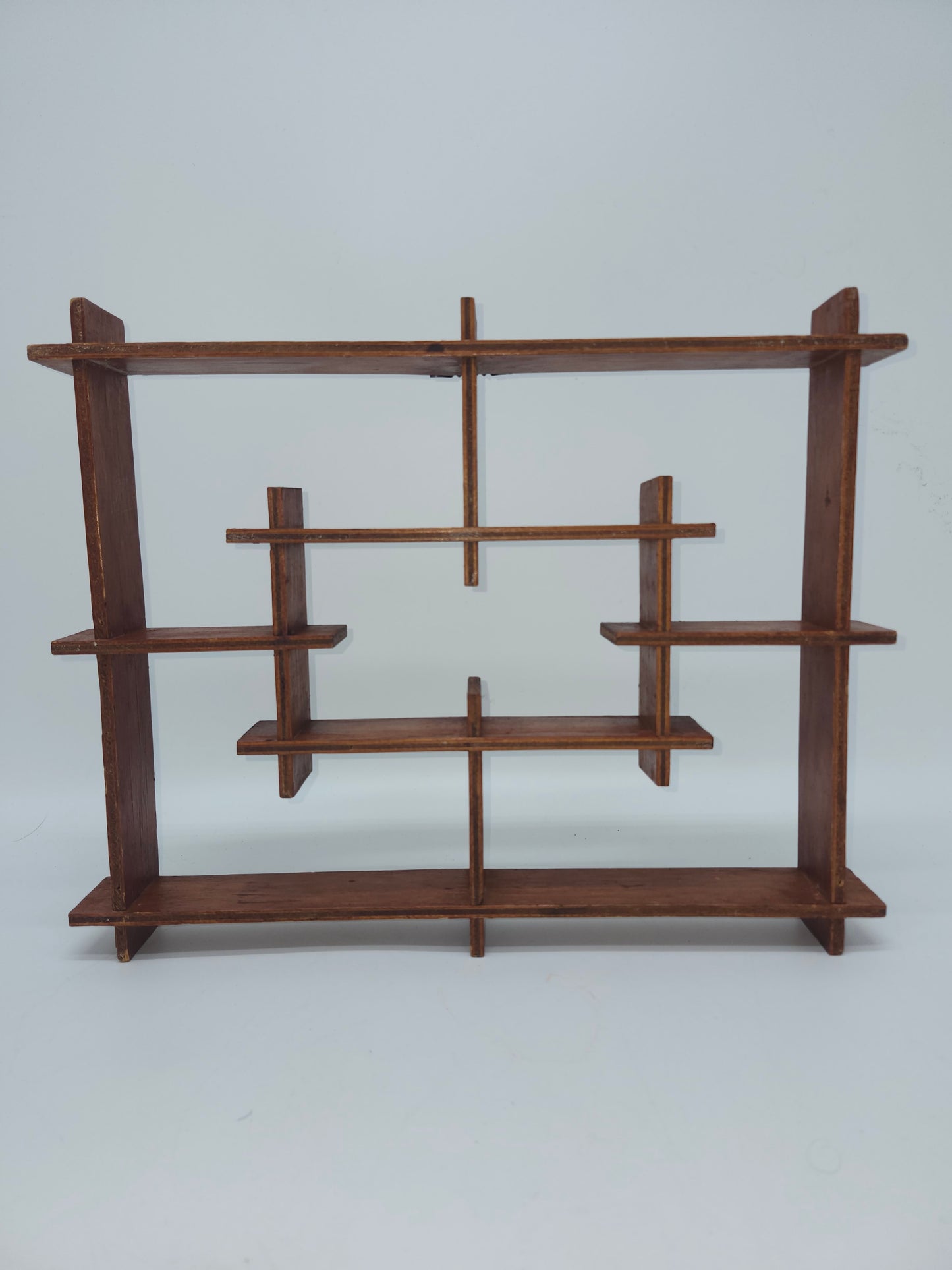 *MCM* Dovetailed Trinket Shelf