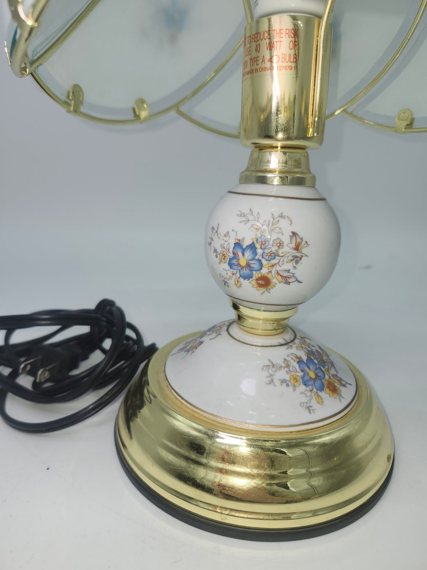 *Vintage* Brass Domed Panel Glass Floral Motif Touch Lamp