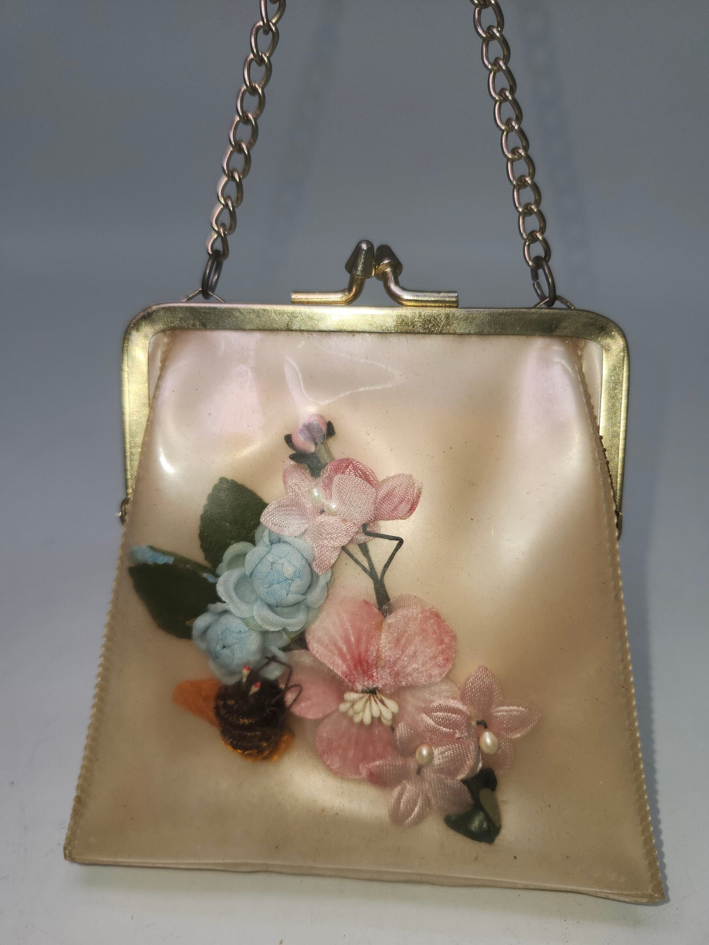 *Vintage* Floral Bouquet Under Vinyl Purse with Chain Strap