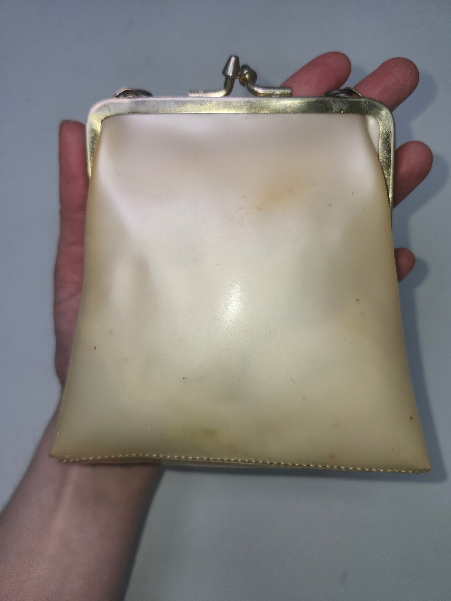 *Vintage* Floral Bouquet Under Vinyl Purse with Chain Strap