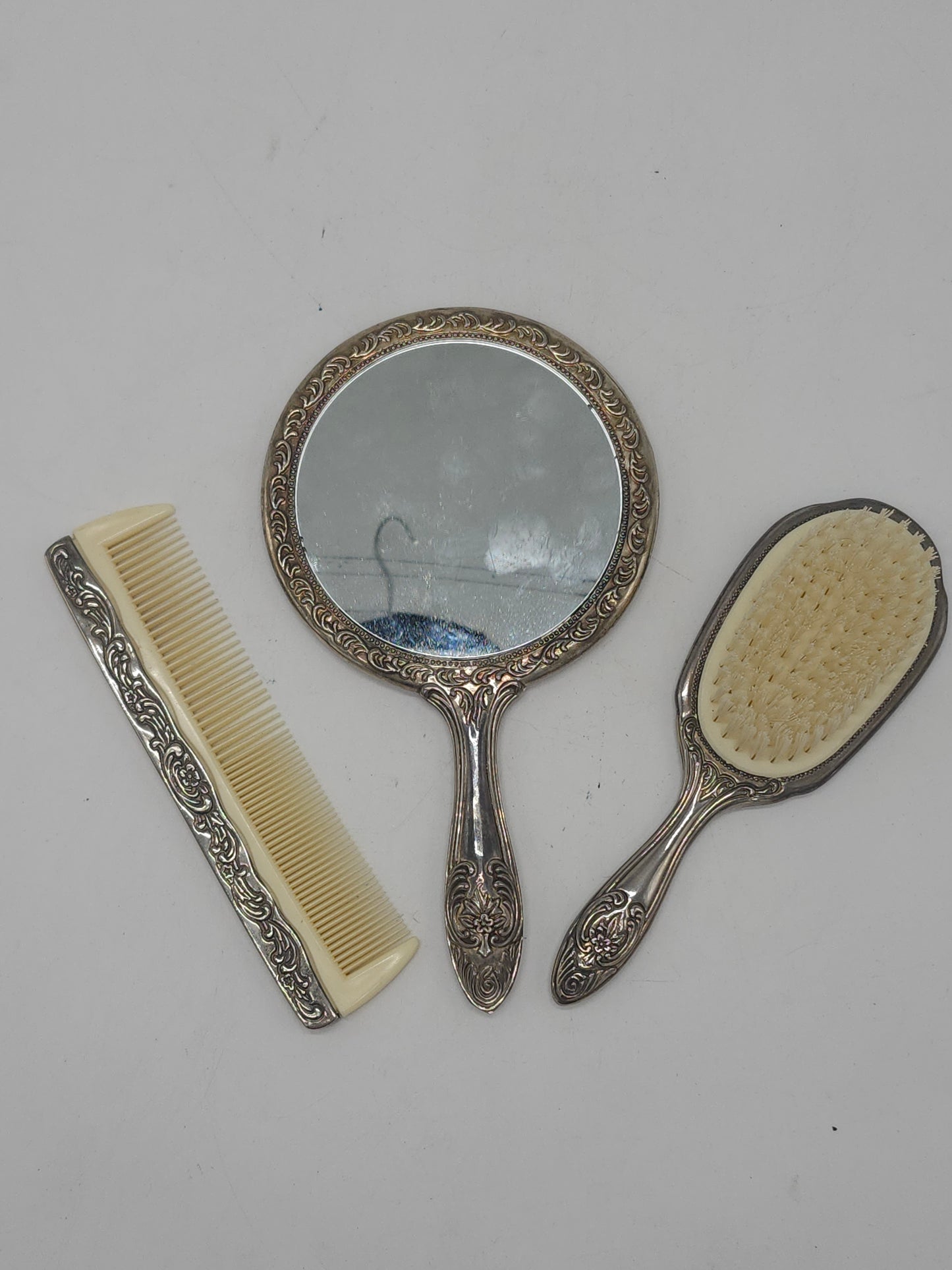 *Silverplated* Vanity 3-Piece Matching Set
