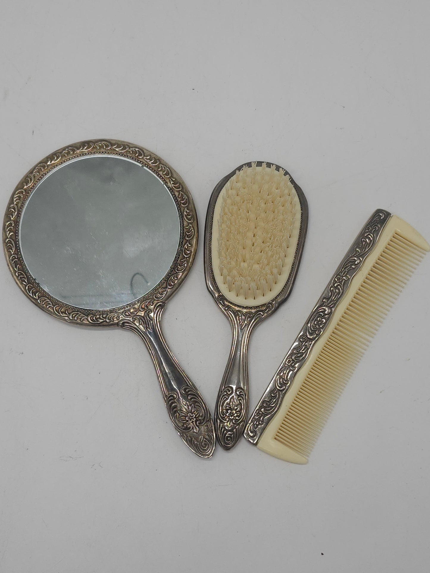 *Silverplated* Vanity 3-Piece Matching Set