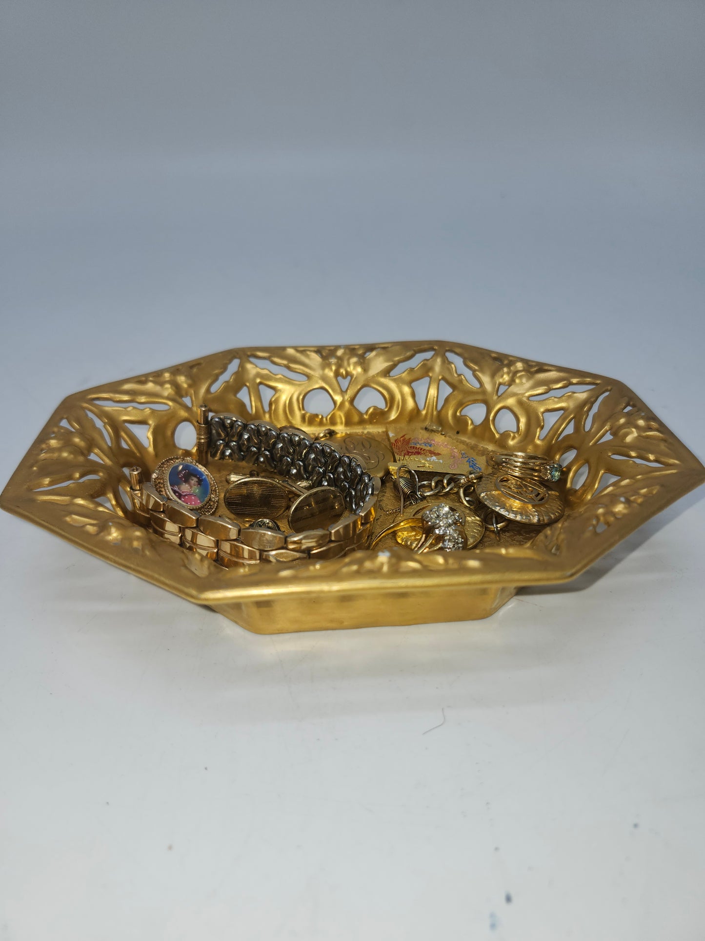 *Gilded* Ceramic Trinket / Jewelry Dish