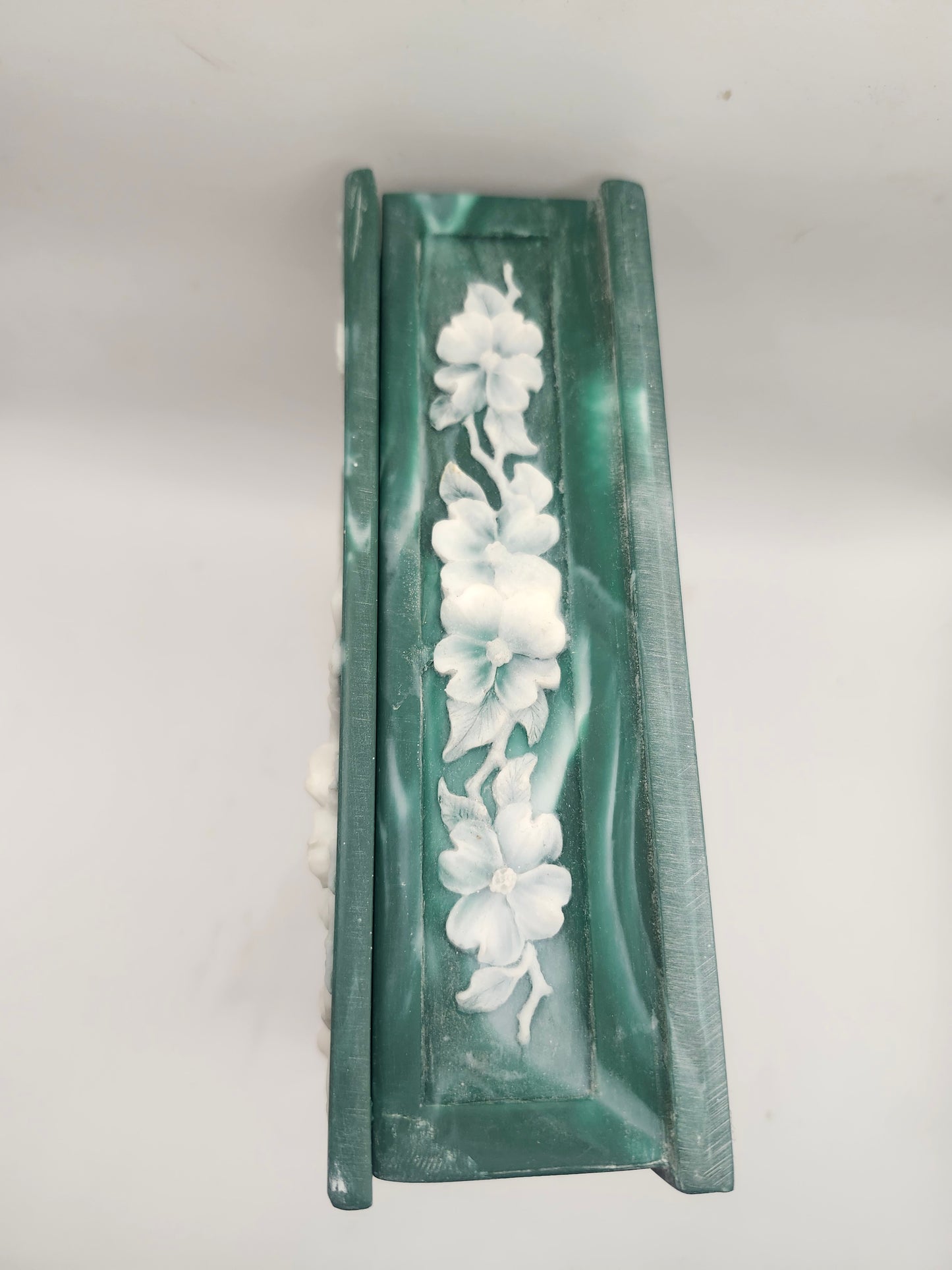 *Incolay* Stone Jewelry Box White Hummingbird Cameo on Green Finish
