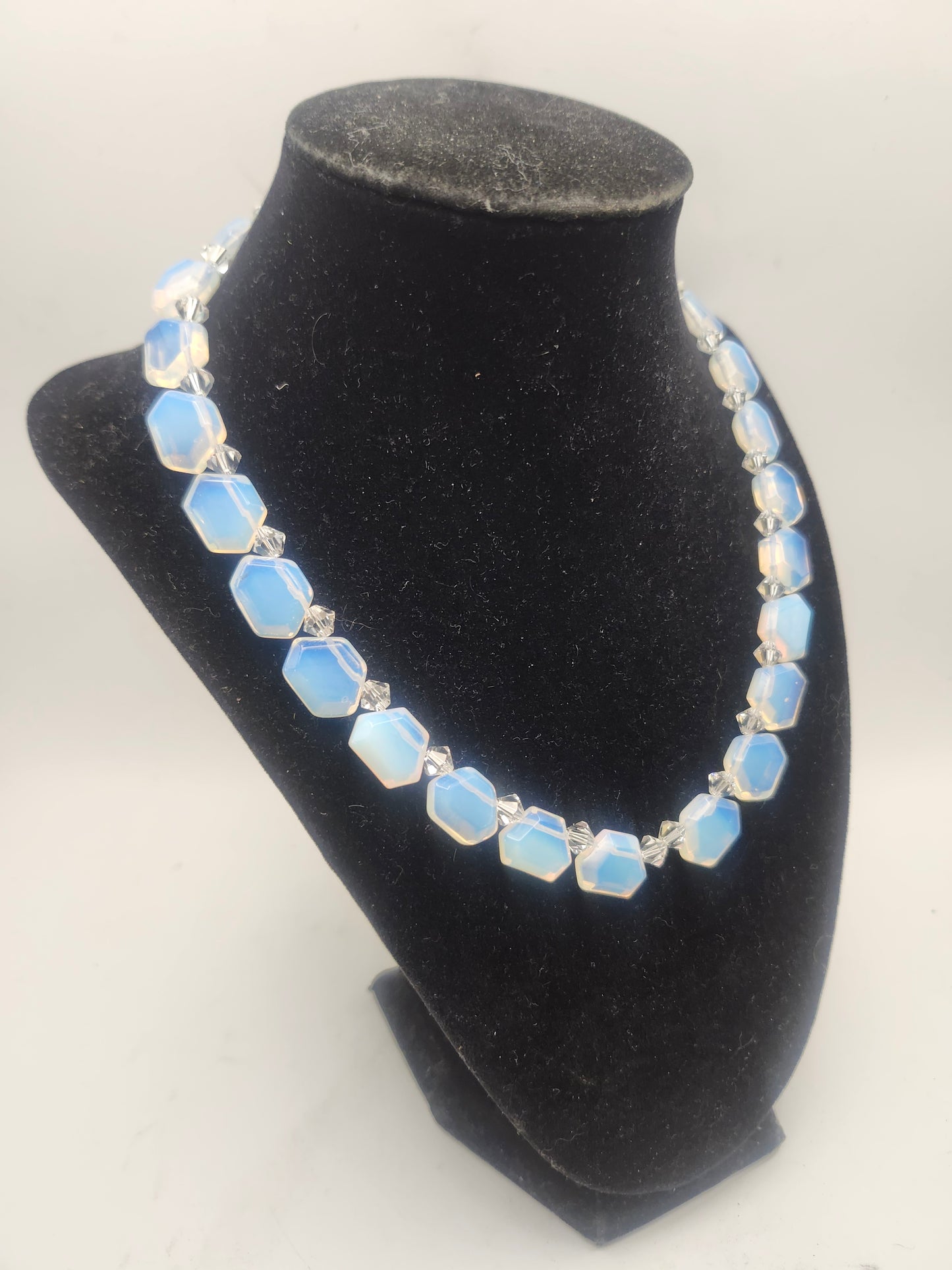 *925 Silver-Plated* Opalescent Glass Beaded Statement Necklace