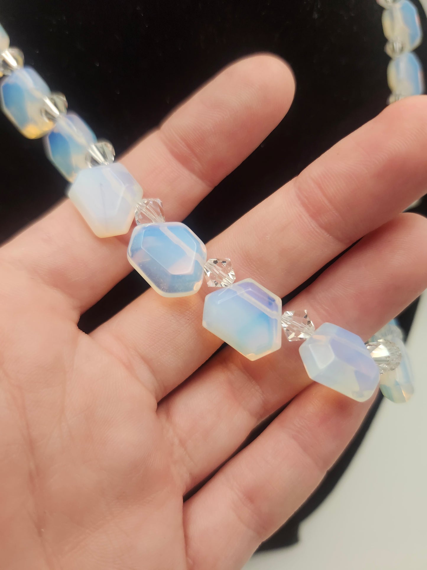 *925 Silver-Plated* Opalescent Glass Beaded Statement Necklace