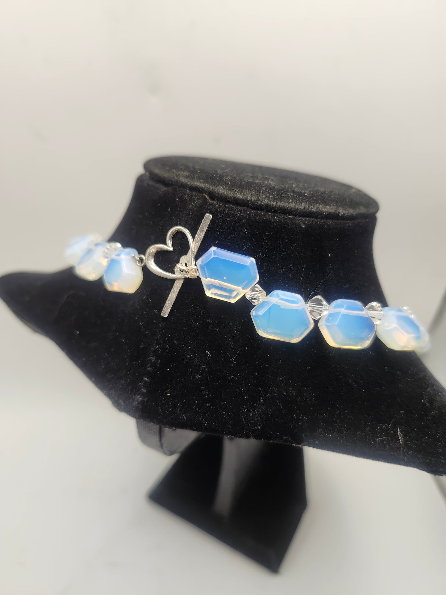 *925 Silver-Plated* Opalescent Glass Beaded Statement Necklace