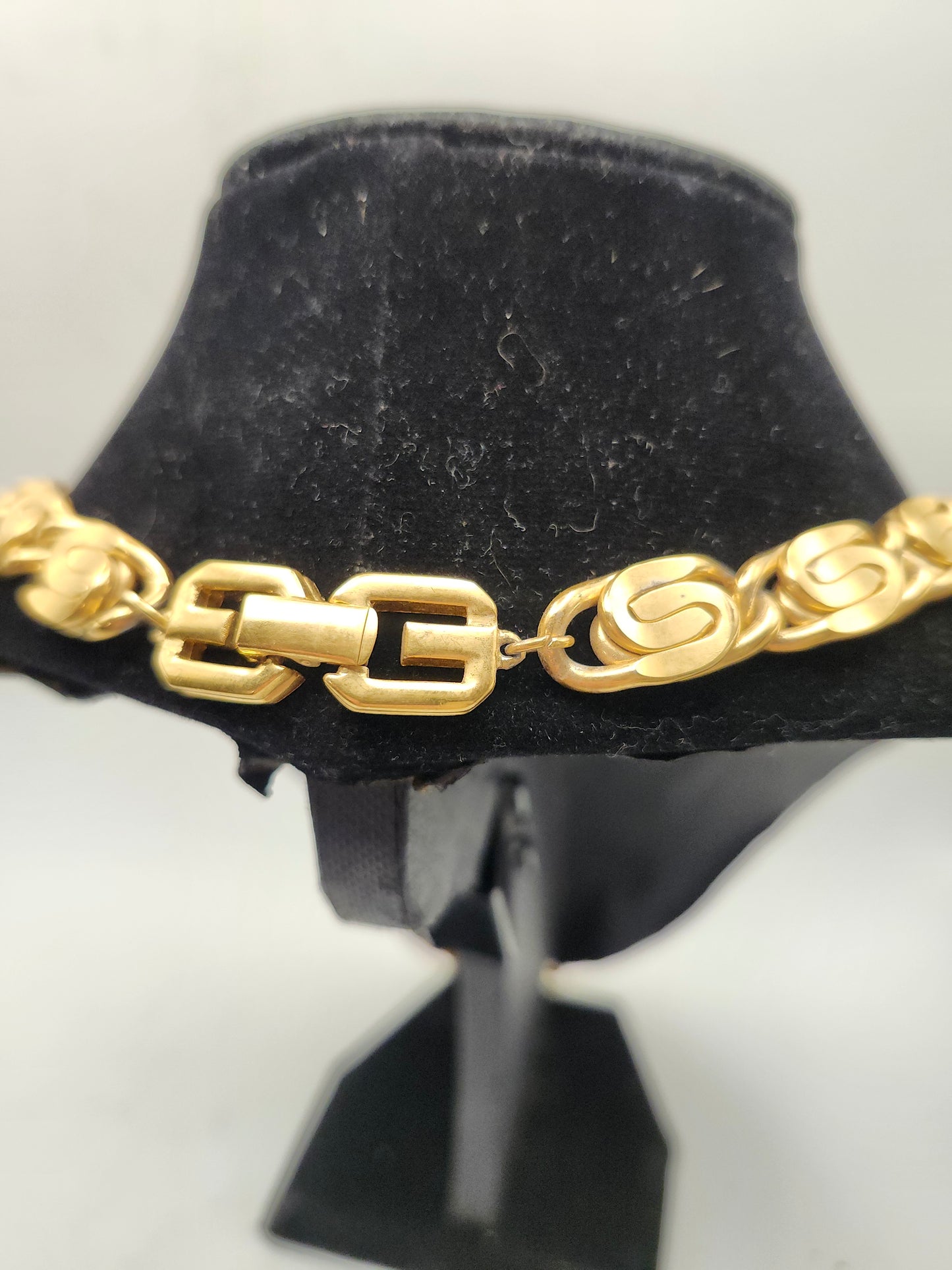 -Givenchy-Vintage "G" Link Chain Necklace