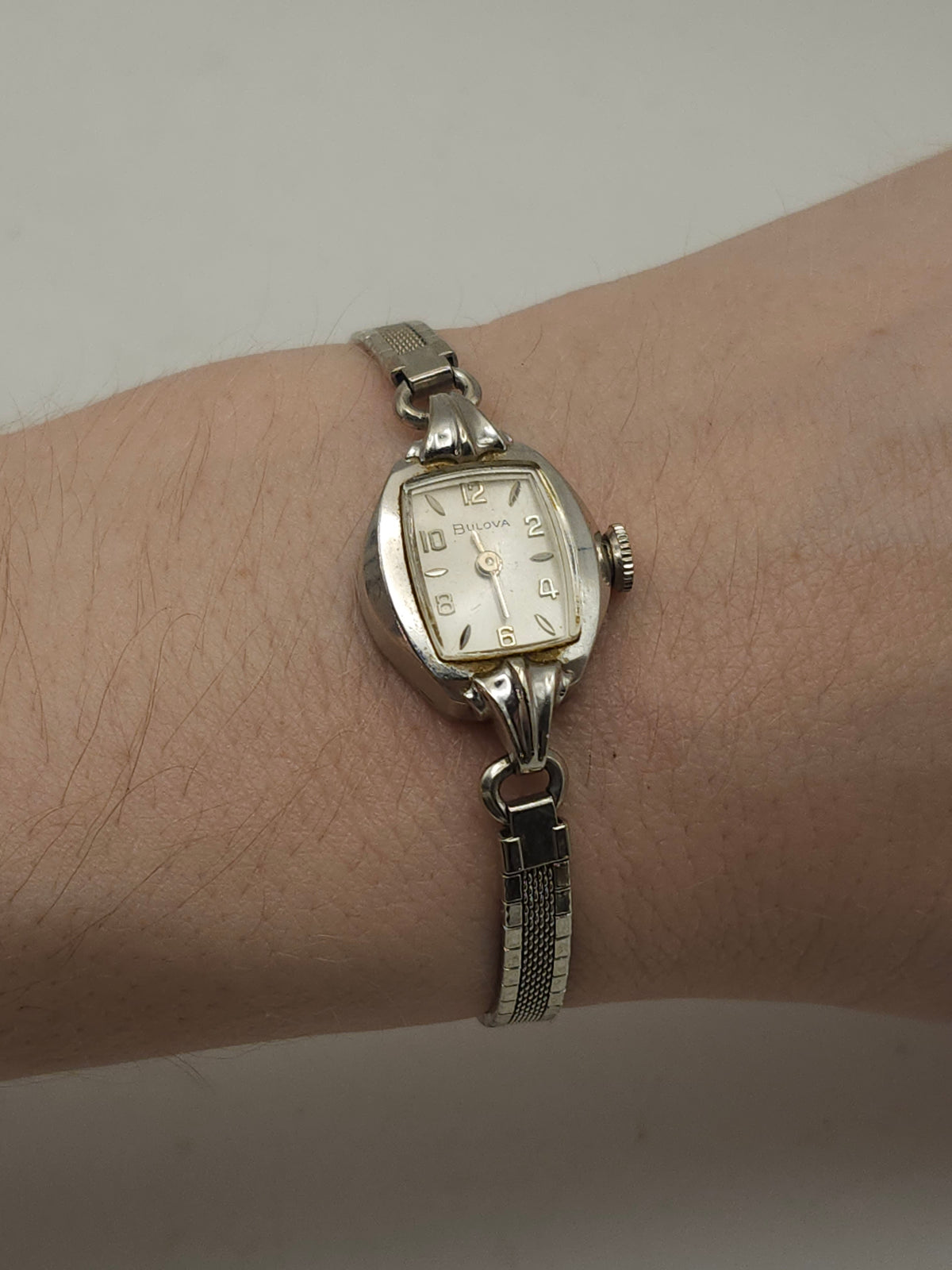 ~10K RGP~ Bulova Vintage Ladies Wrist Watch