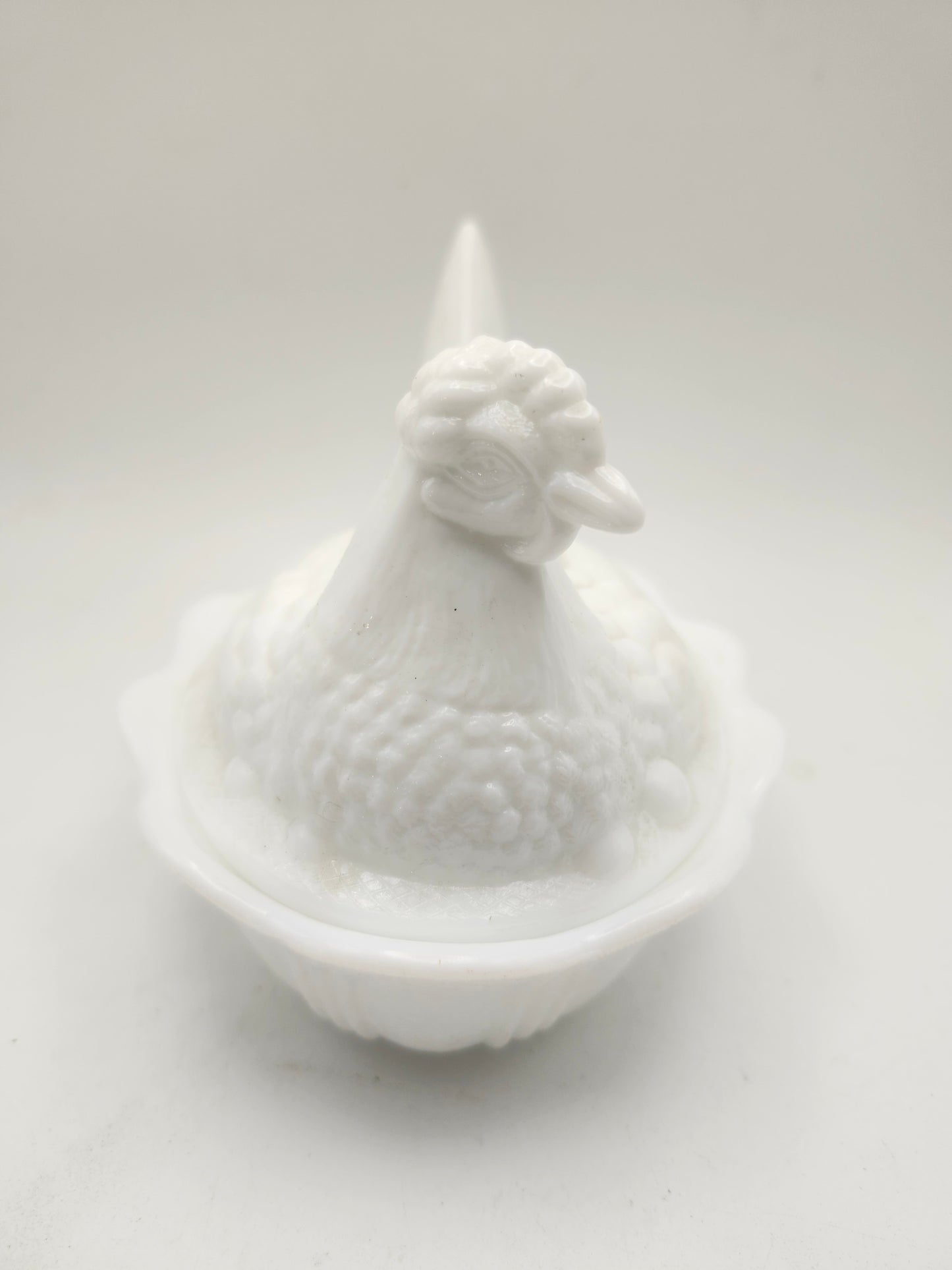 ~Fenton~ Milk Glass "Hen on Nest"