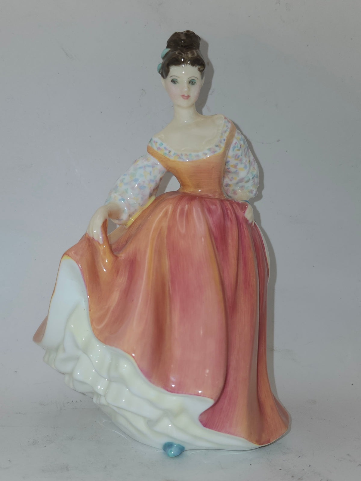 *Porcelain* Royal Doulton "My Fair Lady" Figurine