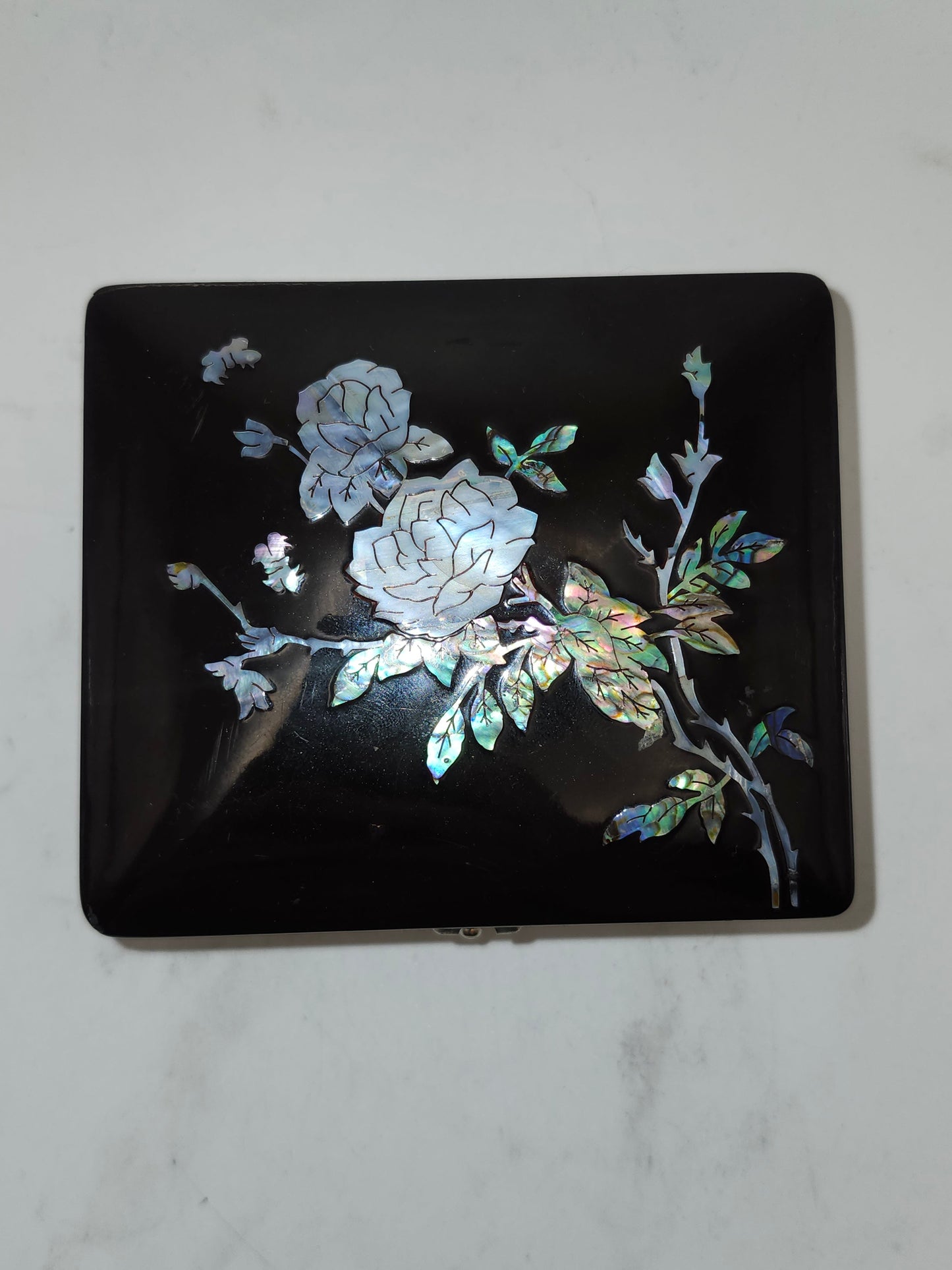 *Inlaid Mother of Pearl* Lacquer Vintage Jewelry / Trinket Box