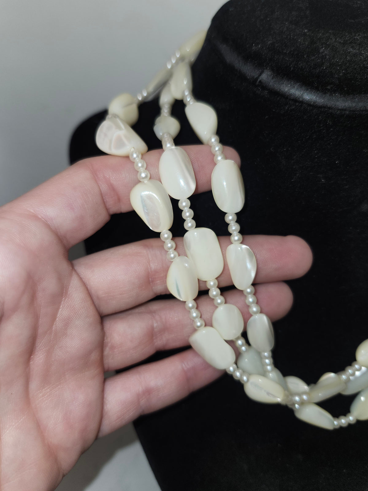 -Mother of Pearl- Natural Pearl Beaded Statement Necklace