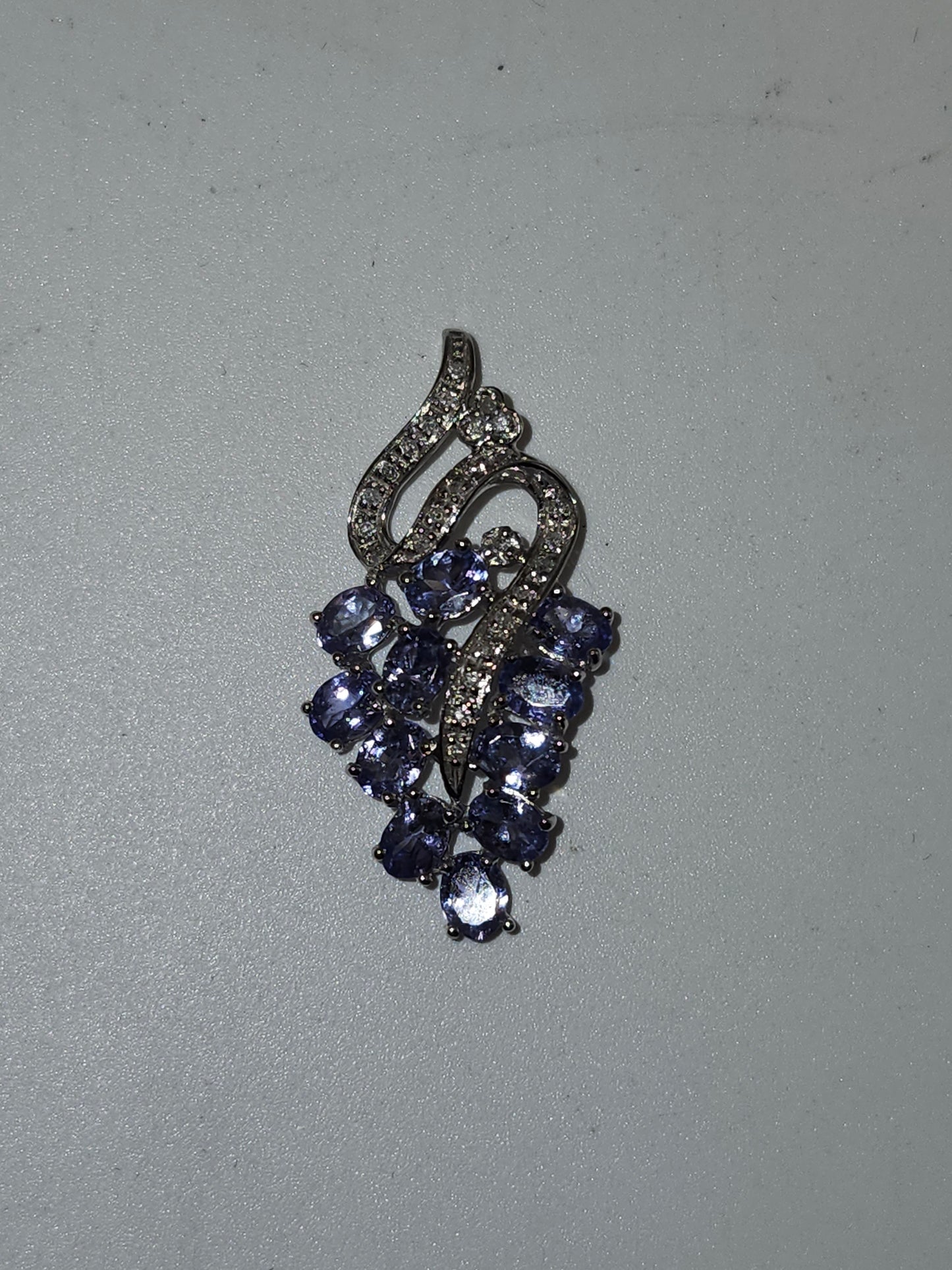 -10K- White Gold, Tanzanite & Diamond Pendant