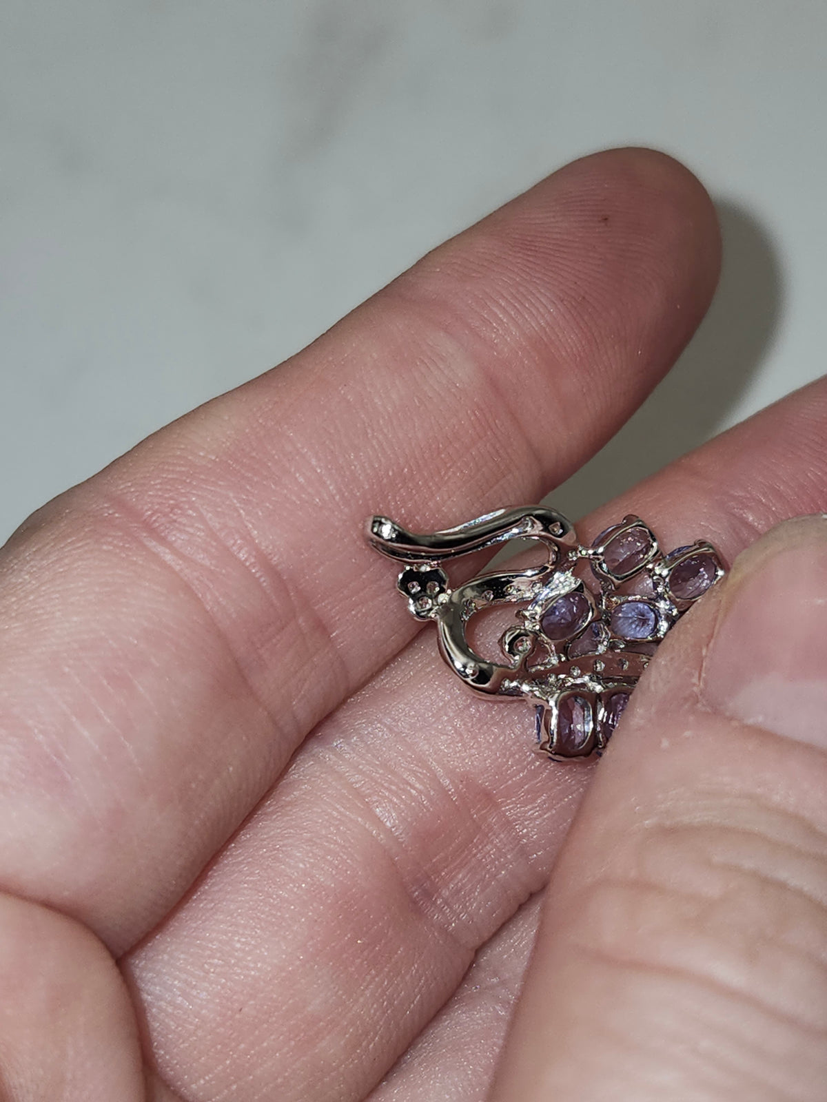 -10K- White Gold, Tanzanite & Diamond Pendant