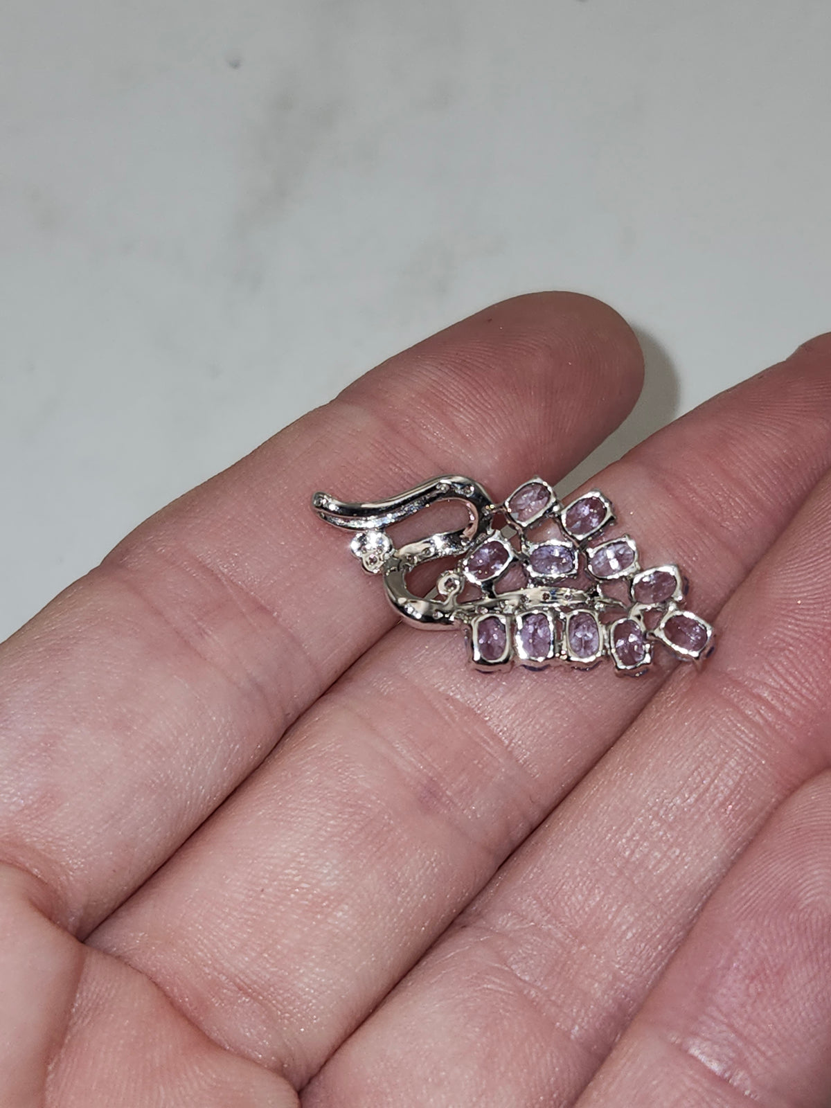 -10K- White Gold, Tanzanite & Diamond Pendant