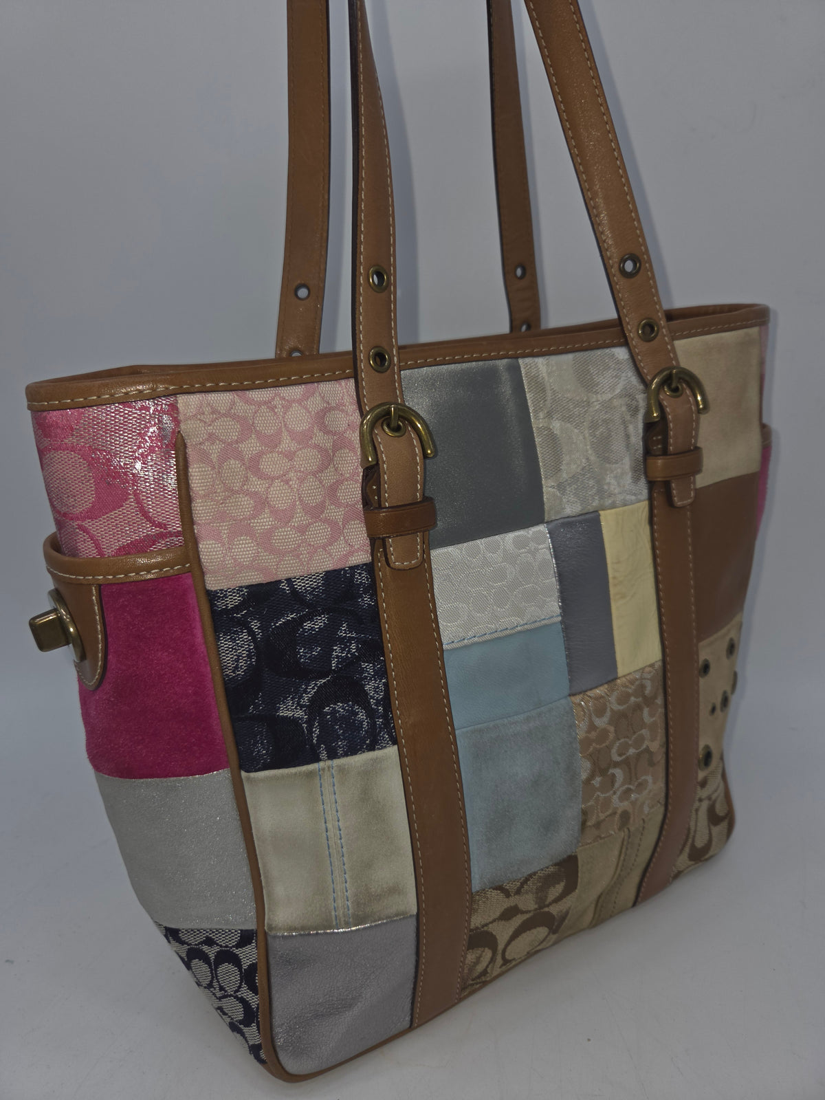 -Coach- RARE Y2K "Patchwork Pastel" Bucket Bag