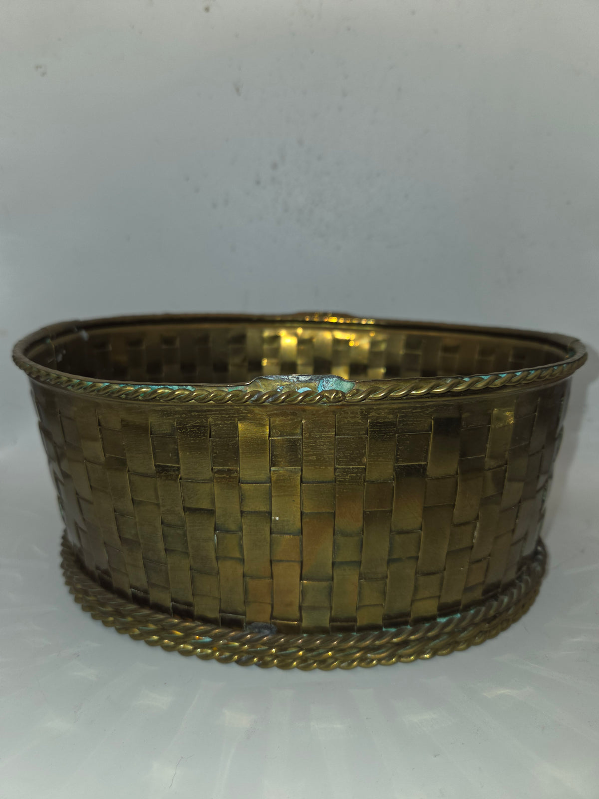 -Vintage- Brass Rustic Vintage Woven Oval Basket