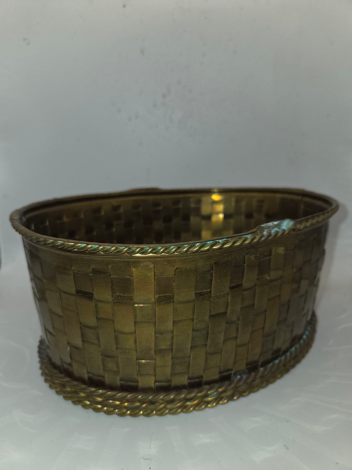 -Vintage- Brass Rustic Vintage Woven Oval Basket