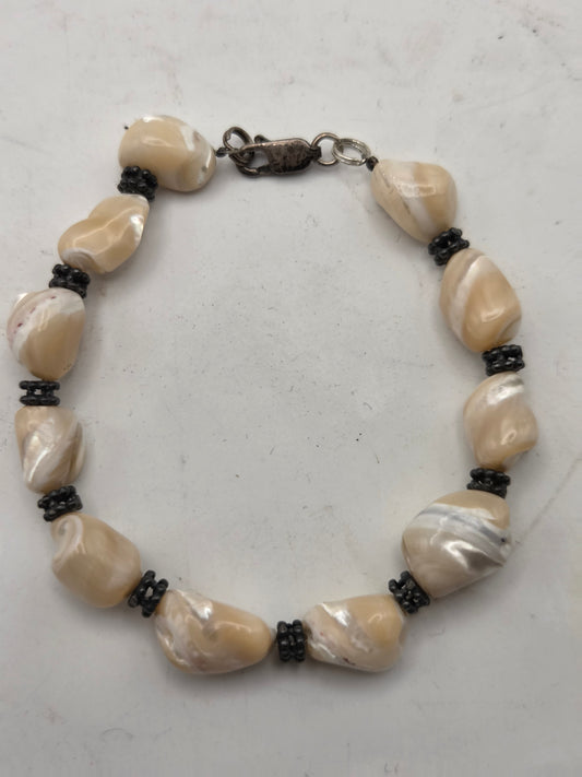 *925* Sterling & Polished Shell Beaded Bracelet