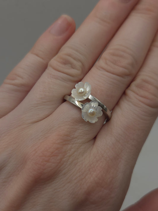 *925* Sterling, MOP & Pearl Statement Ring Size 7