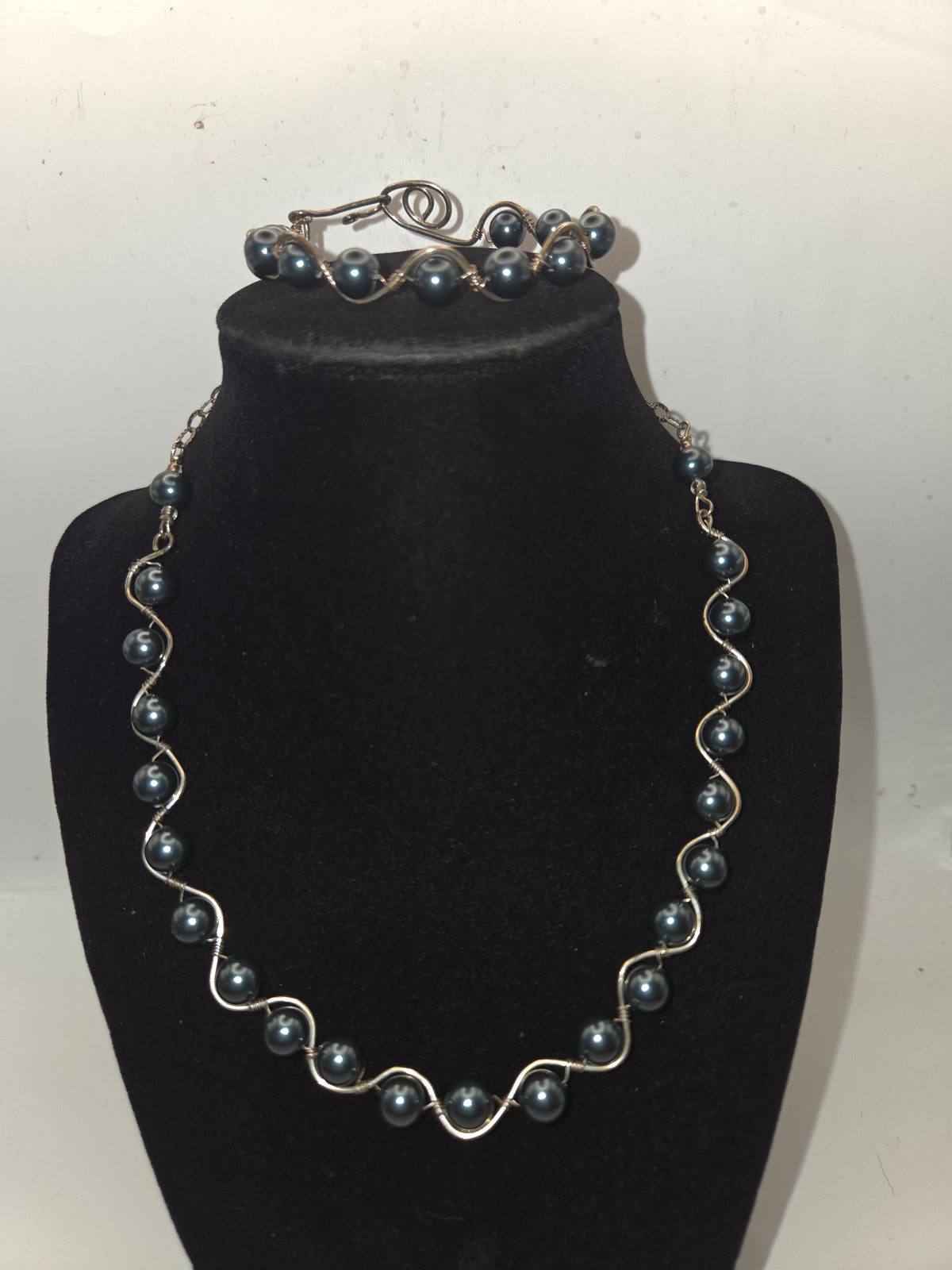*925* Sterling & Black Pearl Matching Necklace & Bracelet Set