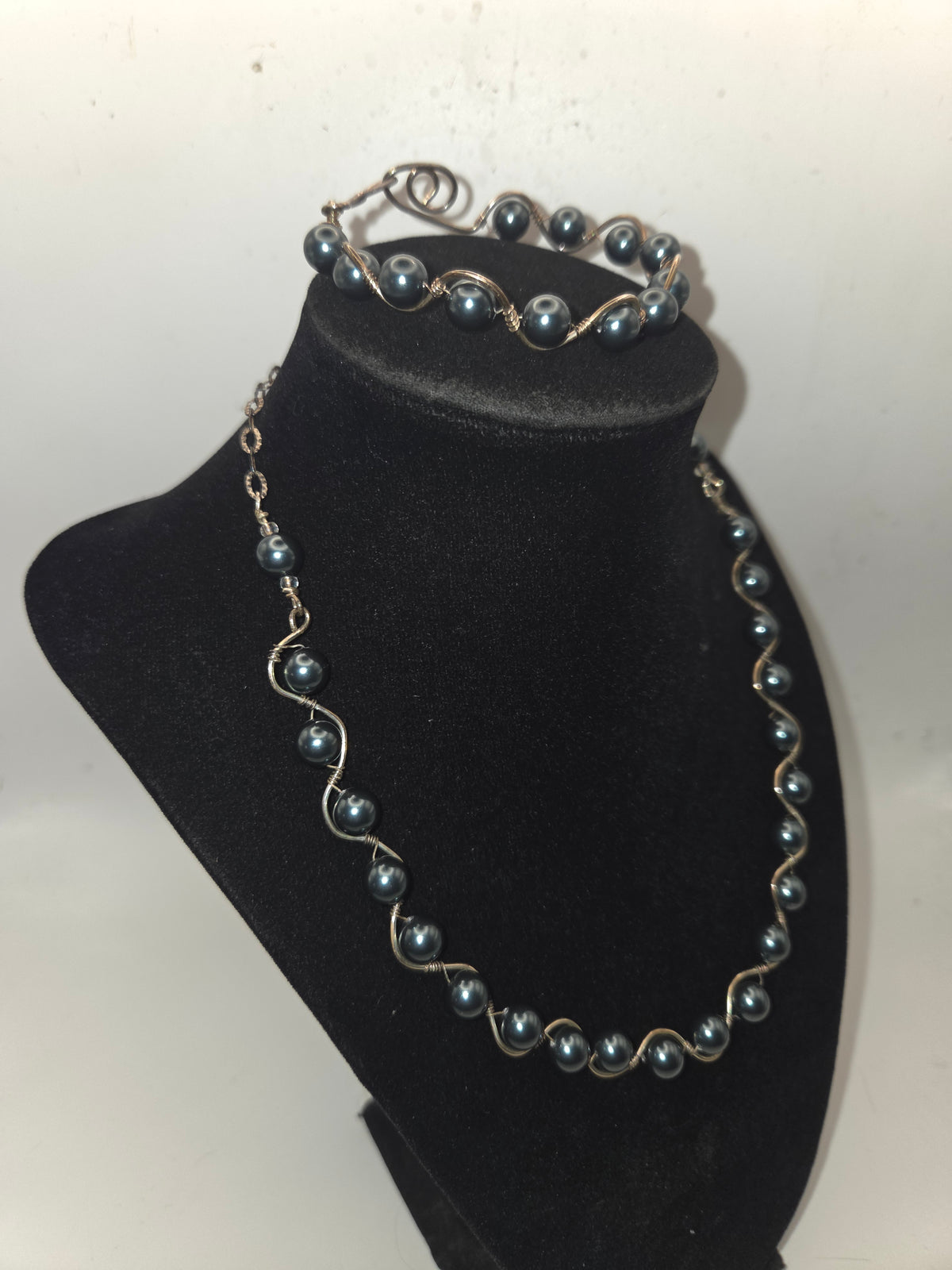 *925* Sterling & Black Pearl Matching Necklace & Bracelet Set