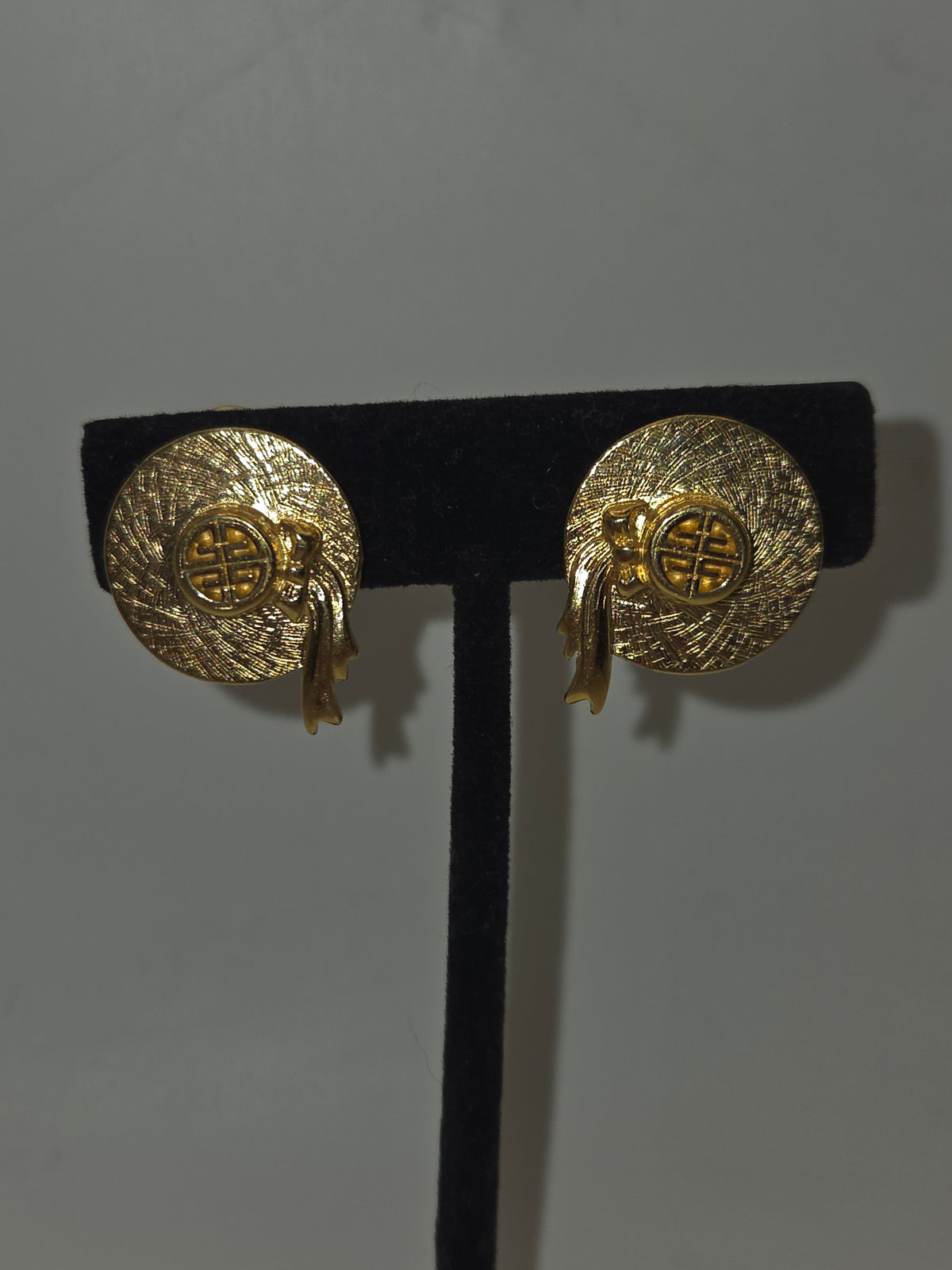 *Givenchy* RARE Vintage Straw Hat Clip On Earrings